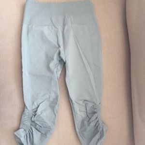 Lululemon cropped leggings